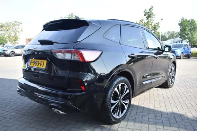Ford Kuga (2022) thumbnail 6