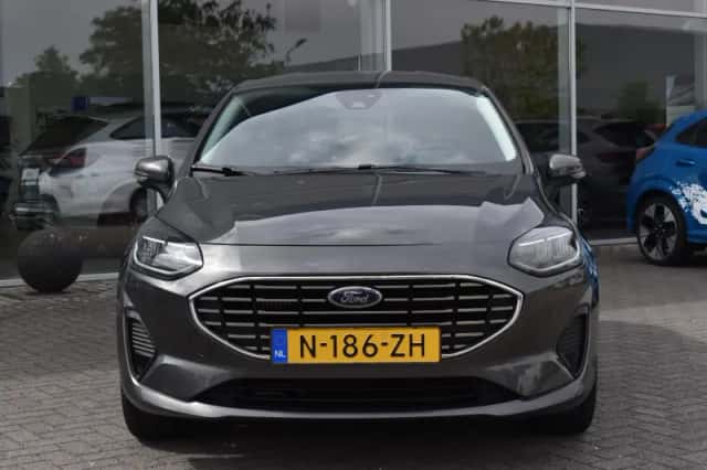 Ford Fiesta (2022) thumbnail 2