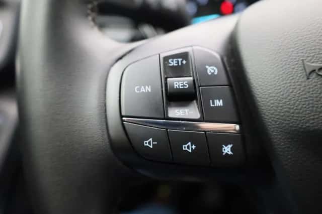 Ford Fiesta (2022) thumbnail 17