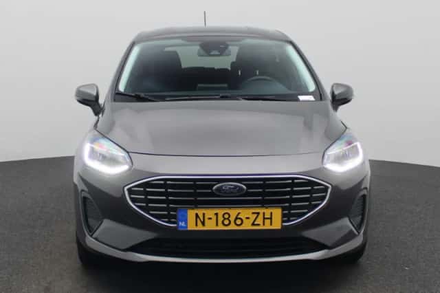 Ford Fiesta (2022) thumbnail 3