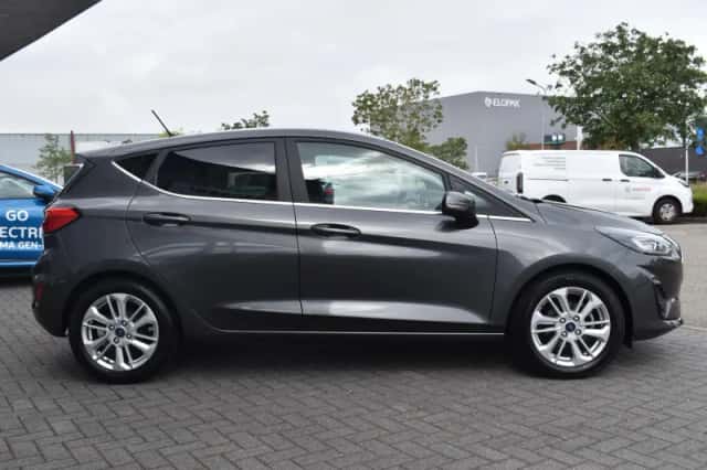Ford Fiesta (2022) thumbnail 4