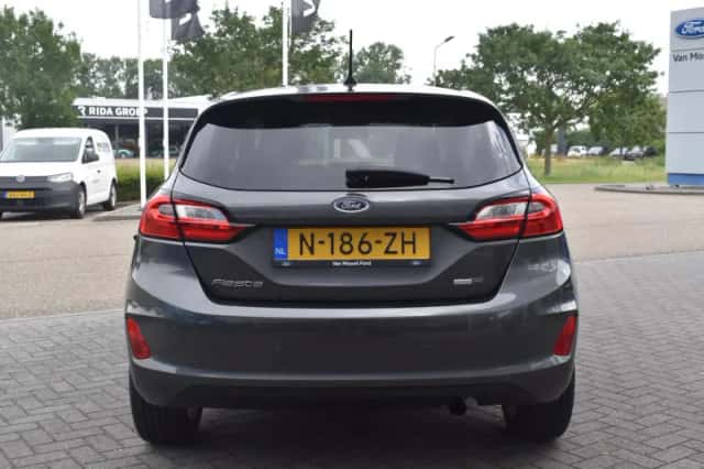 Ford Fiesta (2022) thumbnail 6
