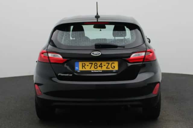 Ford Fiesta (2022) thumbnail 5