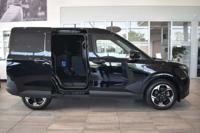 Ford E-Transit (2026) thumbnail 2