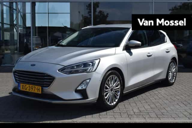 Ford Focus (2018) thumbnail 1