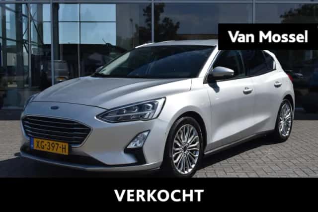 Ford Focus (2018) thumbnail 1