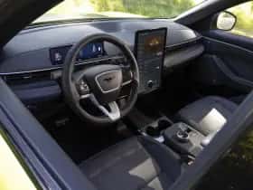 Ford Mustang Mach-E thumbnail 15