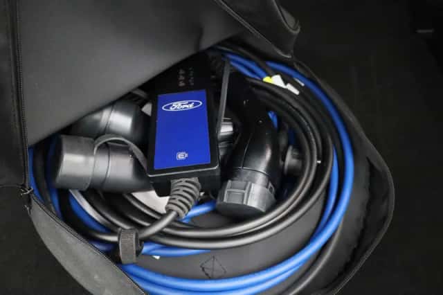 Ford Kuga (2025) thumbnail 12