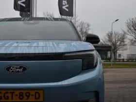 Ford Explorer thumbnail 9