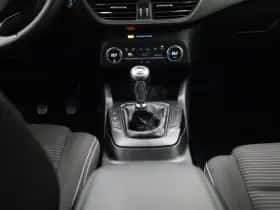 Ford Focus thumbnail 10