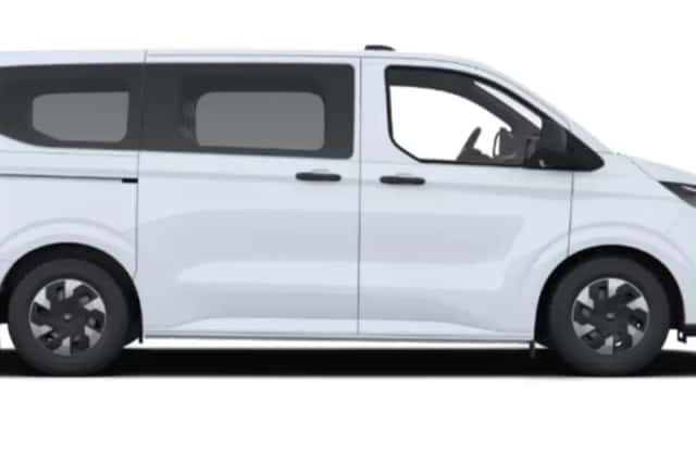 Ford E-Transit Custom (2026) thumbnail 2