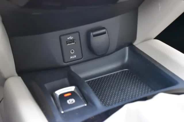 Nissan X-Trail (2016) thumbnail 17