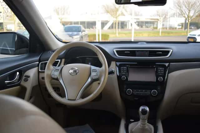 Nissan X-Trail (2016) thumbnail 26