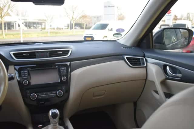 Nissan X-Trail (2016) thumbnail 27