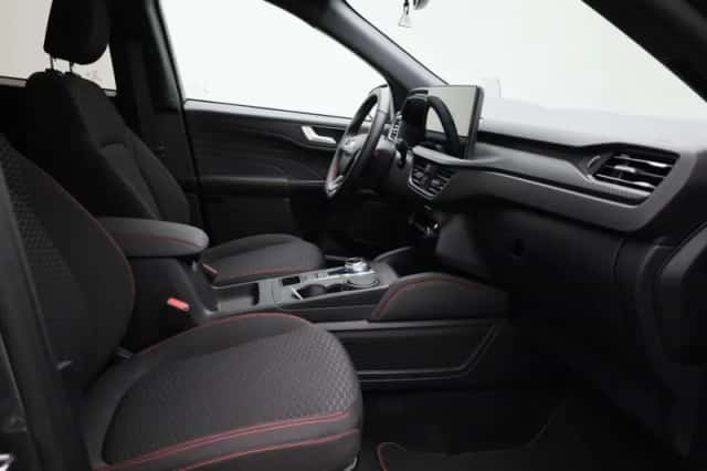 Ford Kuga (2025) thumbnail 32