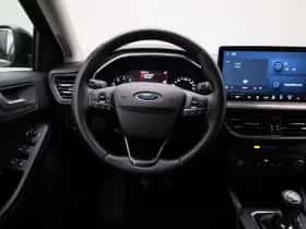 Ford Focus thumbnail 7