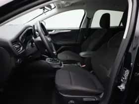 Ford Focus thumbnail 9