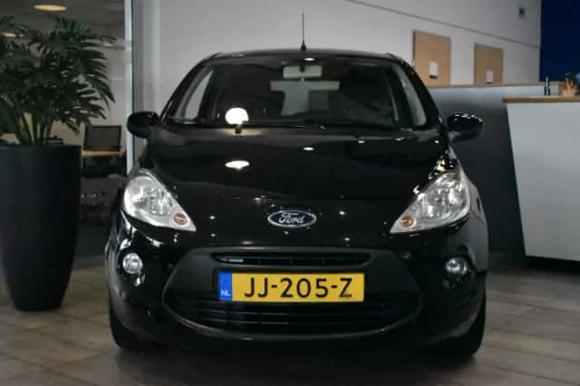 Ford Ka (2016) thumbnail 2