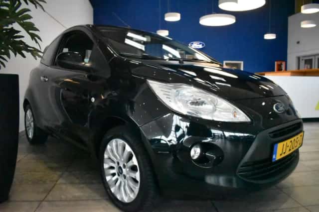 Ford Ka (2016) thumbnail 3