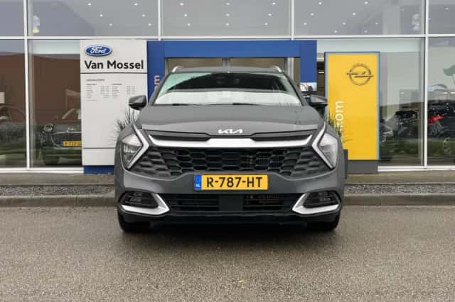 Kia Sportage (2022) thumbnail 2