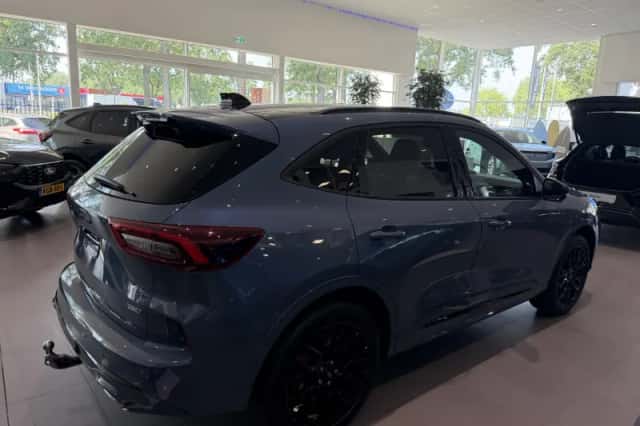 Ford Kuga (2026) thumbnail 4