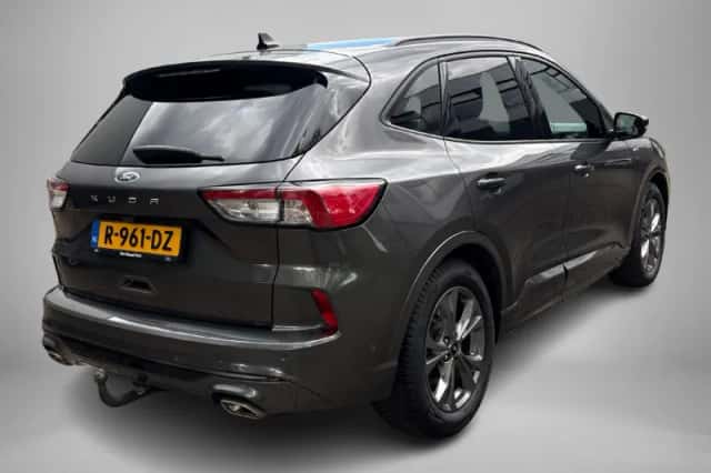 Ford Kuga (2021) thumbnail 4
