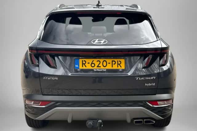 Hyundai Tucson (2022) thumbnail 3