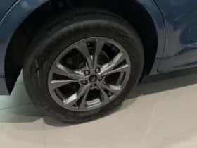 Ford Kuga thumbnail 3