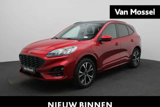 Ford Kuga (2022) thumbnail 1