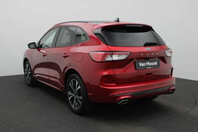 Ford Kuga (2022) thumbnail 2
