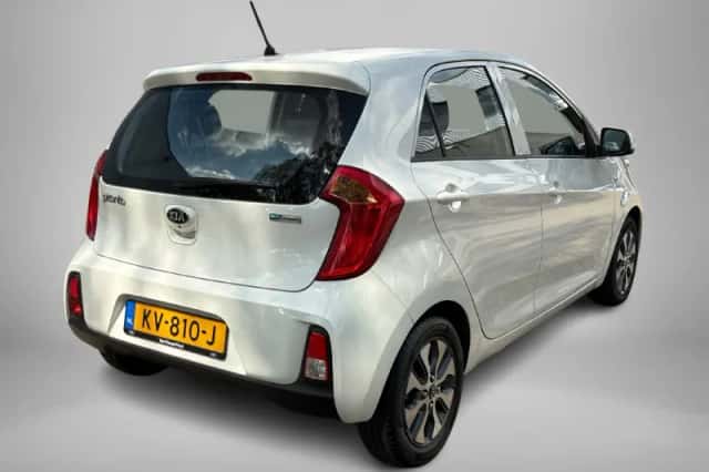Kia Picanto (2017) thumbnail 4