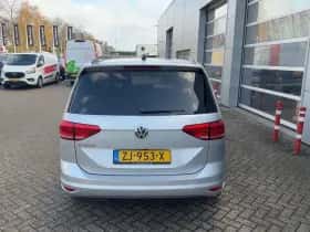 Volkswagen Touran (2019) thumbnail 3