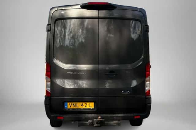Ford Transit (2021) thumbnail 3