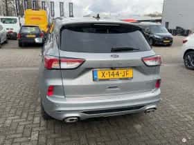 Ford Kuga thumbnail 4