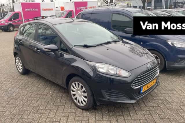 Ford Fiesta (2014) thumbnail 1