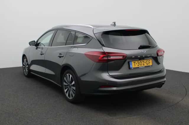 Ford Focus (2023) thumbnail 2