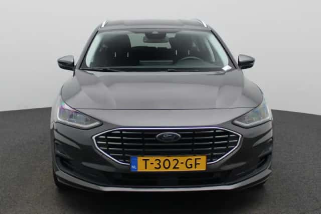 Ford Focus (2023) thumbnail 3