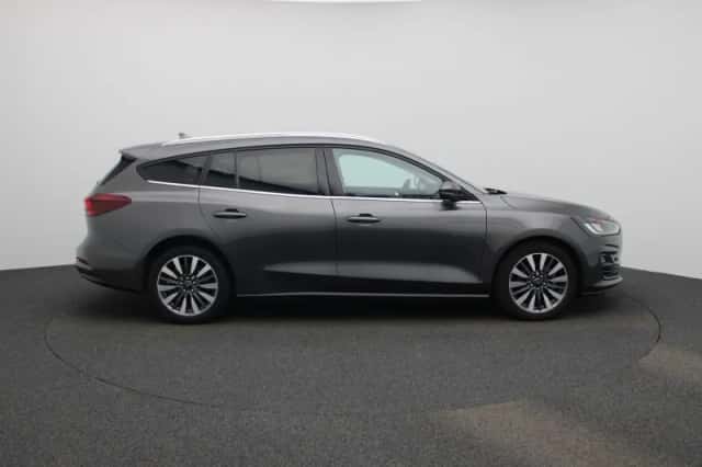 Ford Focus (2023) thumbnail 6