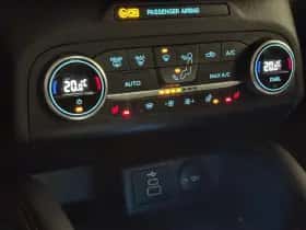 Ford Kuga thumbnail 24