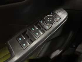 Ford Kuga thumbnail 35