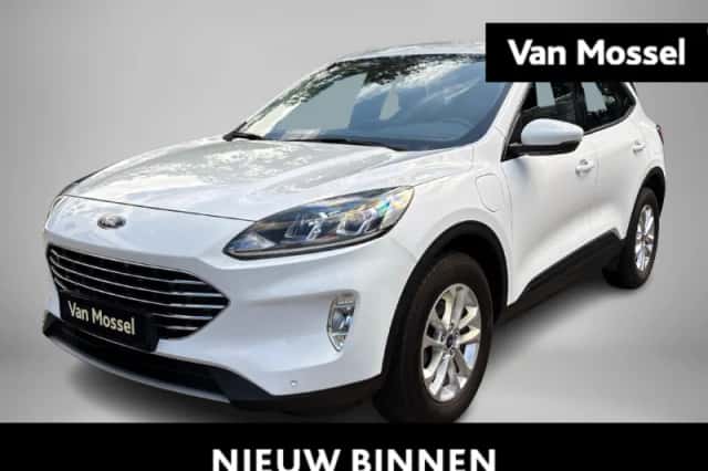 Ford Kuga (2022) thumbnail 1