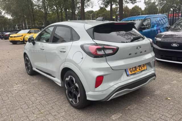 Ford Puma (2024) thumbnail 2