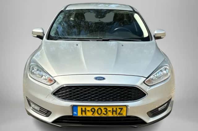 Ford Focus (2015) thumbnail 5