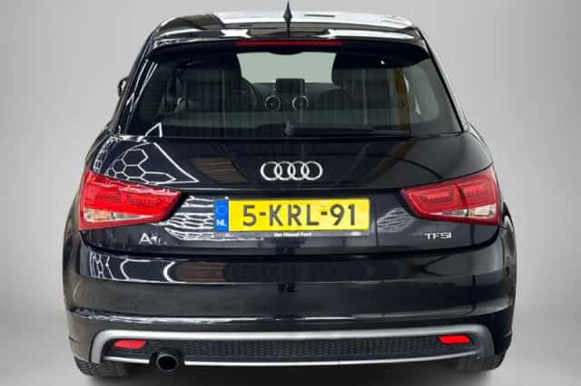 Audi A1 (2013) thumbnail 3