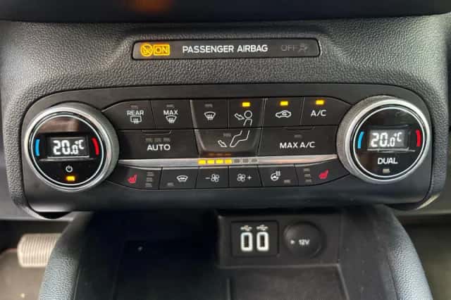 Ford Kuga (2022) thumbnail 6