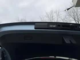 Ford Explorer thumbnail 17
