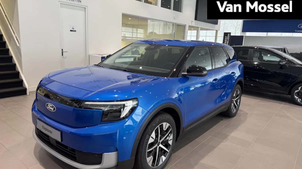 Ford Explorer — foto 1
