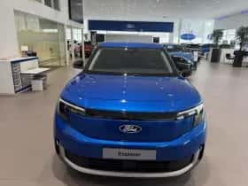 Ford Explorer thumbnail 7