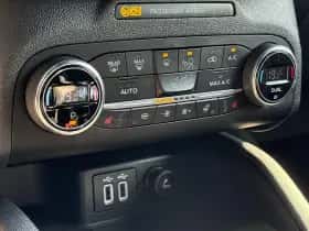 Ford Kuga thumbnail 22