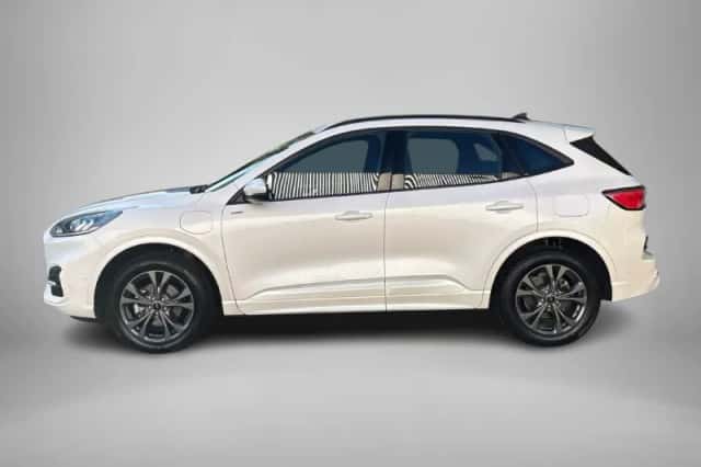 Ford Kuga (2023) thumbnail 2